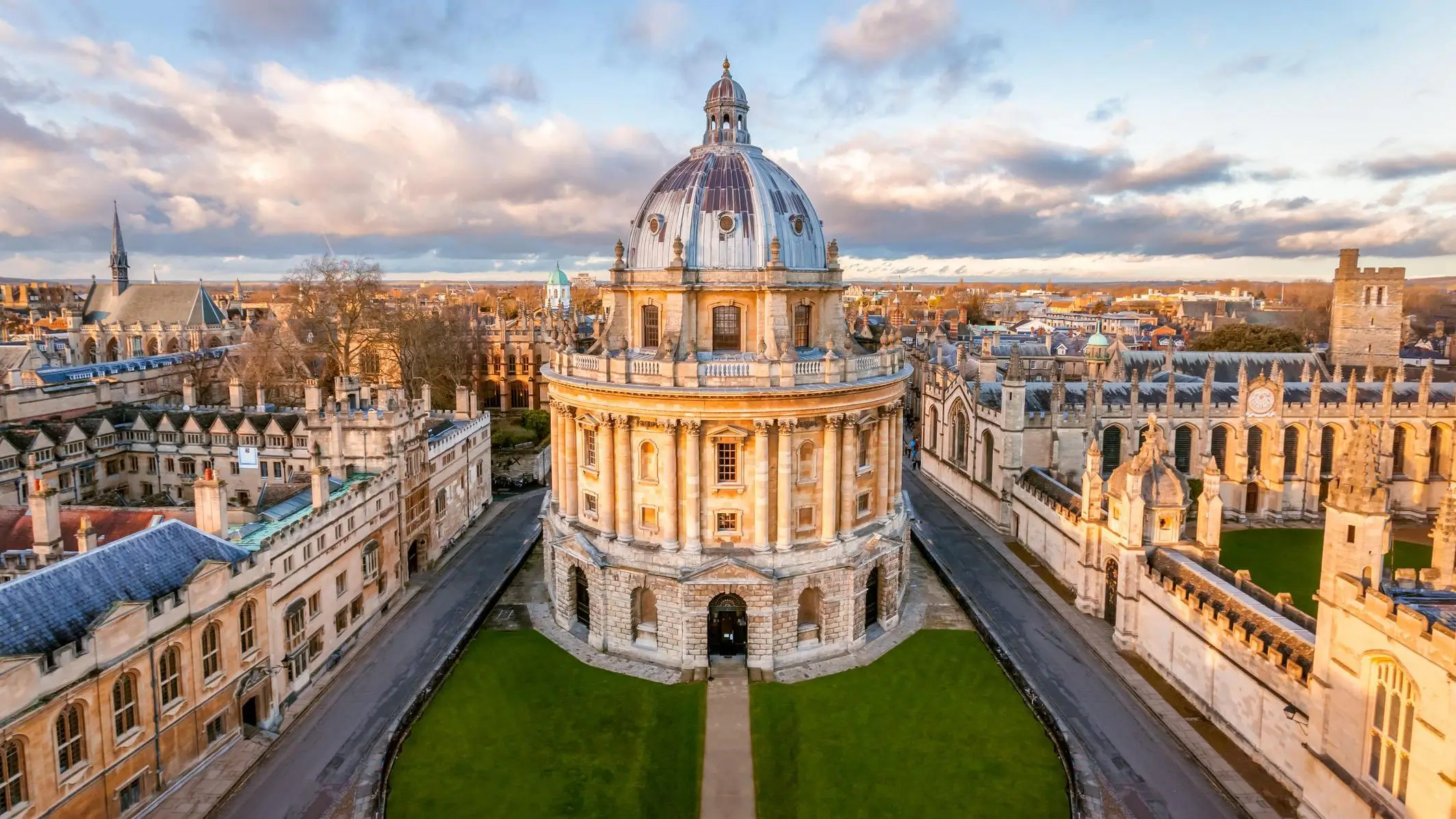 Oxford Free Online Courses 2025 – Study at Oxford from Anywhere
